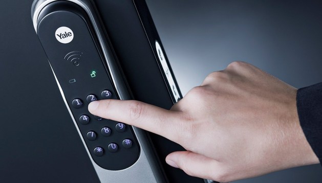 yaledoorman_1000x763